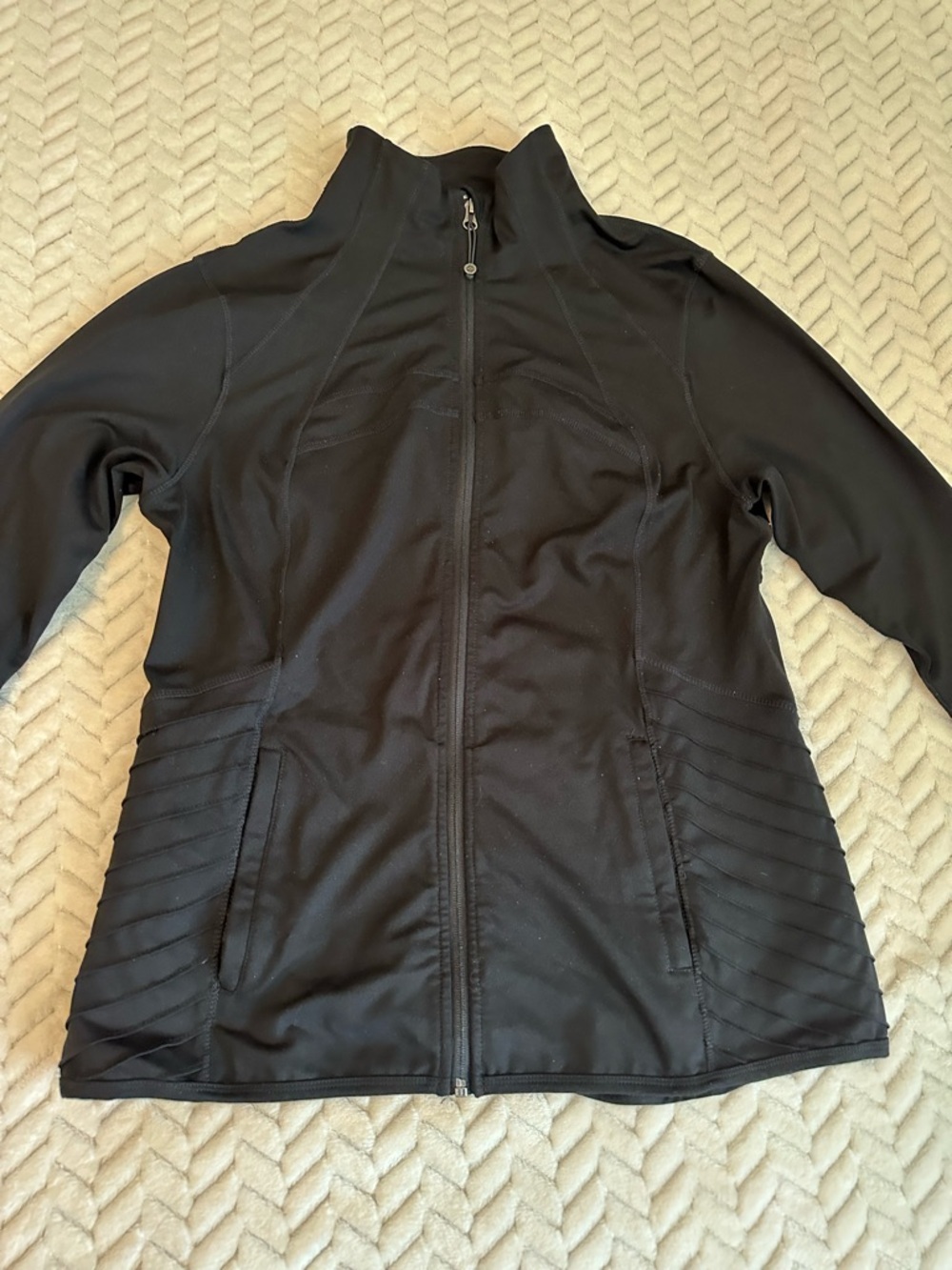 Black Women’s Zip-Up Athletic Jacket Size large
